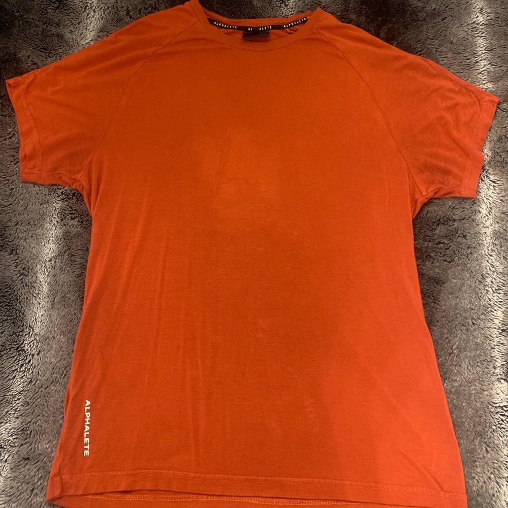 Alphalete vintage orange aspire t shirt large in good shape for the age